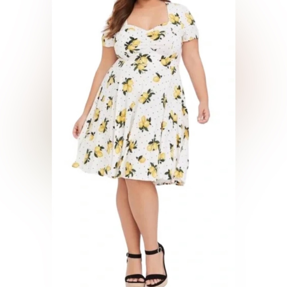 Lemon skater dress 🍋